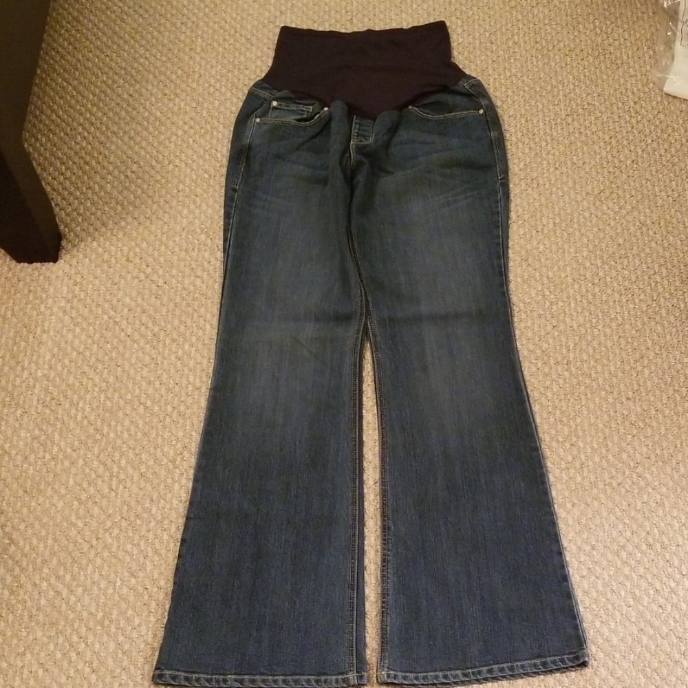 Old Navy Maternity Jeans - Picture 2 of 8